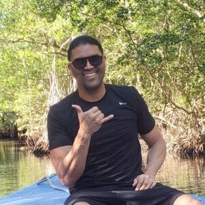 Meet your Posher, Luis